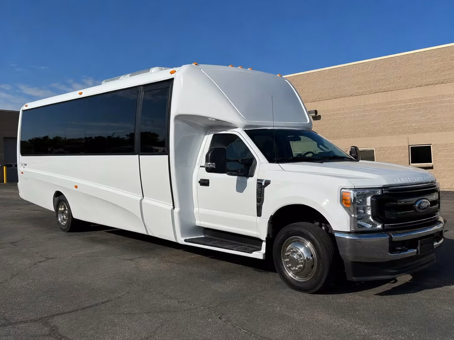 18 passenger minibus